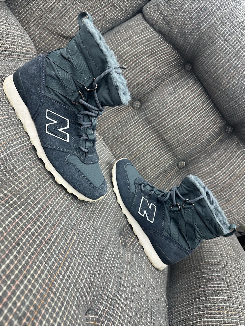 New balance Tokyo design studio women’s sneaker boot 510 size 6.5